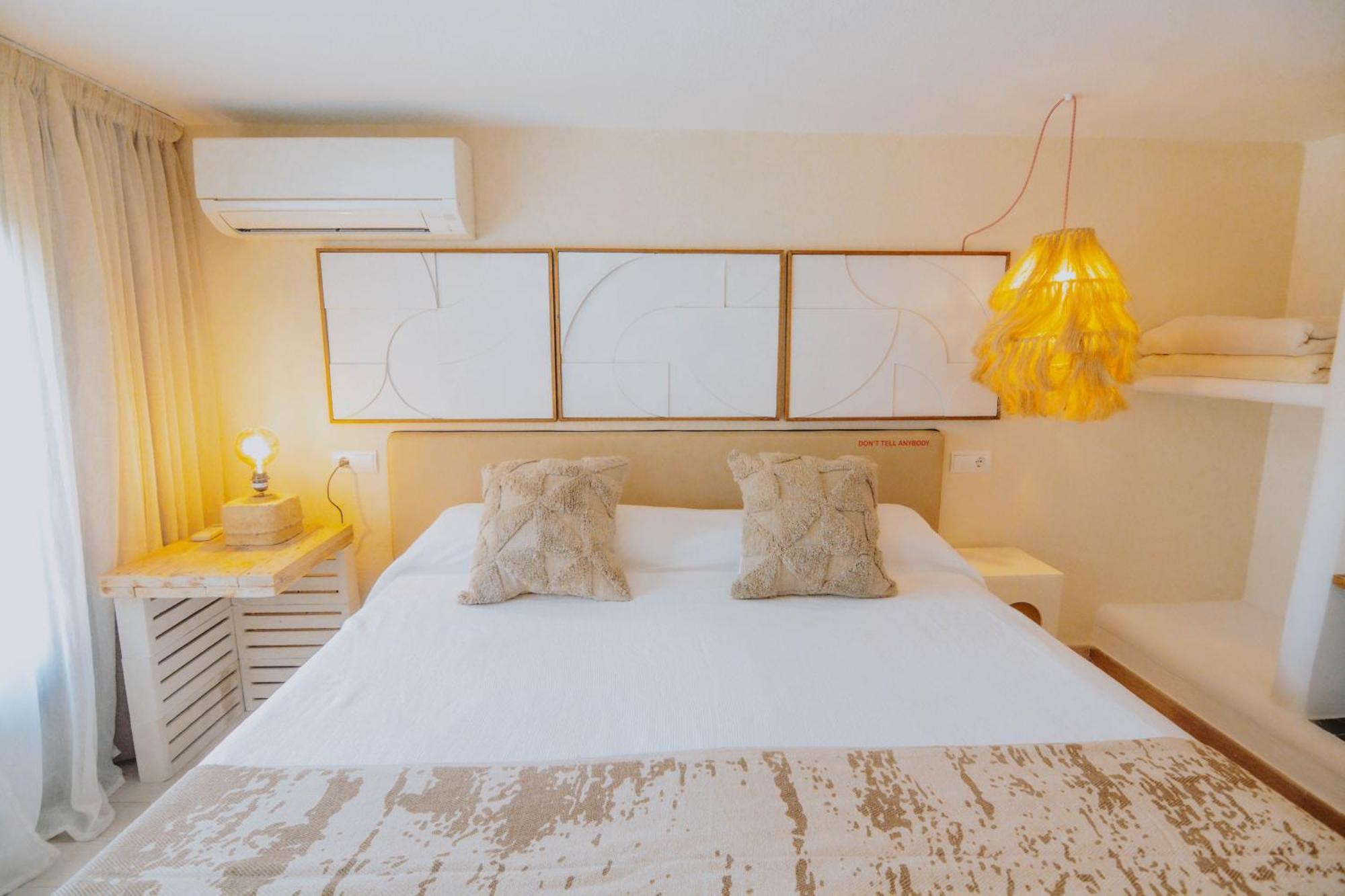 Апарт отель Secret Oasis Ibiza-Only Adults Сан-Антонио-Абад Экстерьер фото