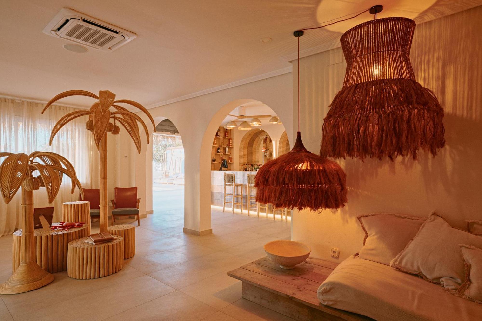 Апарт отель Secret Oasis Ibiza-Only Adults Сан-Антонио-Абад Экстерьер фото