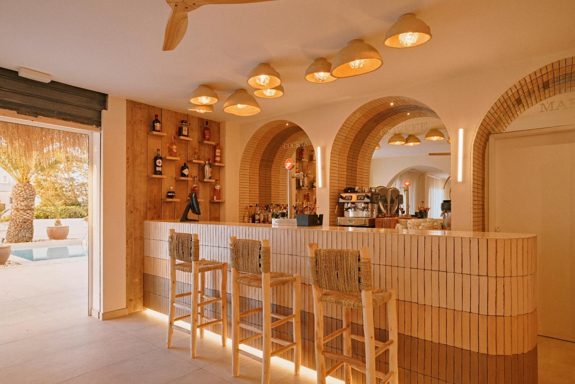 Апарт отель Secret Oasis Ibiza-Only Adults Сан-Антонио-Абад Экстерьер фото
